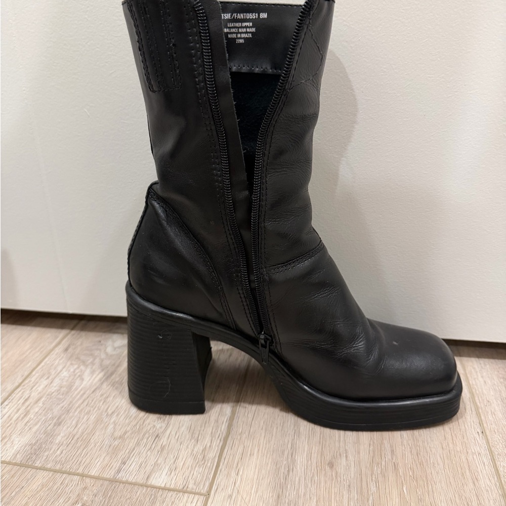 Steve Madden Fantsie Platform Boots 8 - Picture 5 of 8